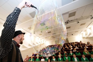 The Bubble Science Show