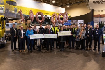 Leyland Trucks Helping Hand £100,000