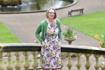 Helen Russell 1 small.jpg.jpg