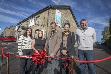 BIRTLE VIEW DAY NURSERY IS OFFICIALLY OPENED BY MAYOR.jpg.jpg
