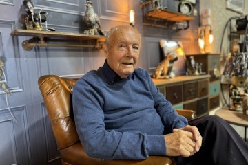 Former Chairman of Oswaldtwistle Mills Peter Hargreaves press.JPG.jpg