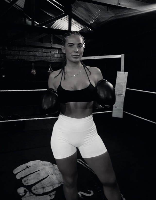 NEW BOXING STAR AND YOUNGEST EVER FINALIST ON THE APPRENTICE CAMILLA AINSWORTH WILL BE AT THE CLAYTON AMATEUR BOXING CLUB BOXING EVENT.png.png