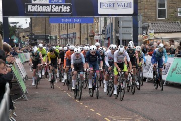 There was a fantastic night of racing at the Fort Vale Colne Grand Prix. Credit Larry Hickmott.jpg.jpg