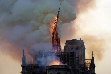 190415180215-notre-dame-ghitis-super-169.jpg