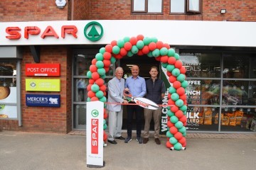 Hunts SPAR Walton Park 1.jpg.jpg