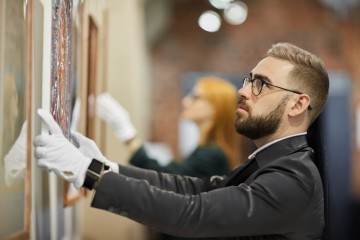 bills of sale iStock-1195845520 web.jpg.jpg