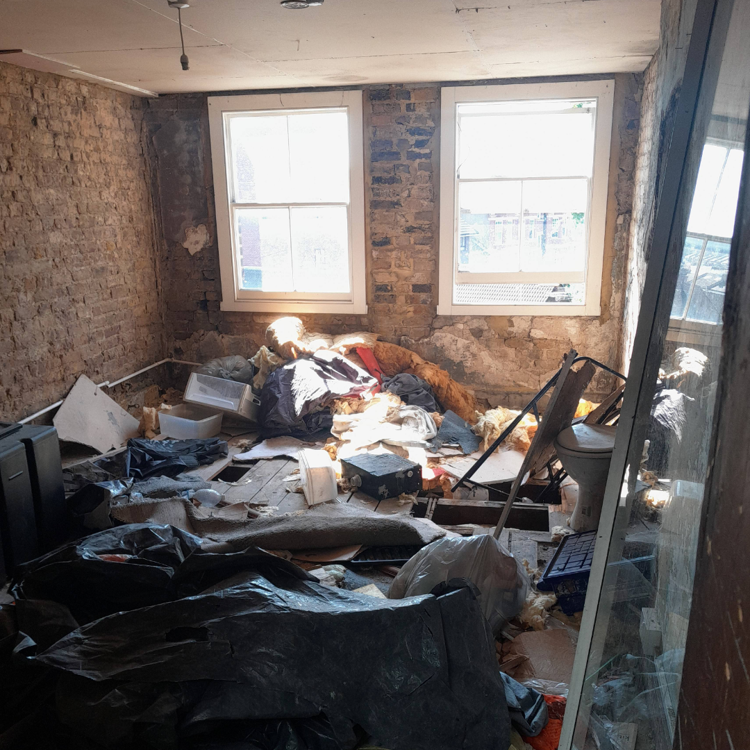 London 10 web.png.png