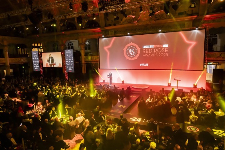 Red Rose Awards 2025 scene