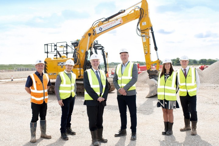 Barnfield team on new Kerakoll site