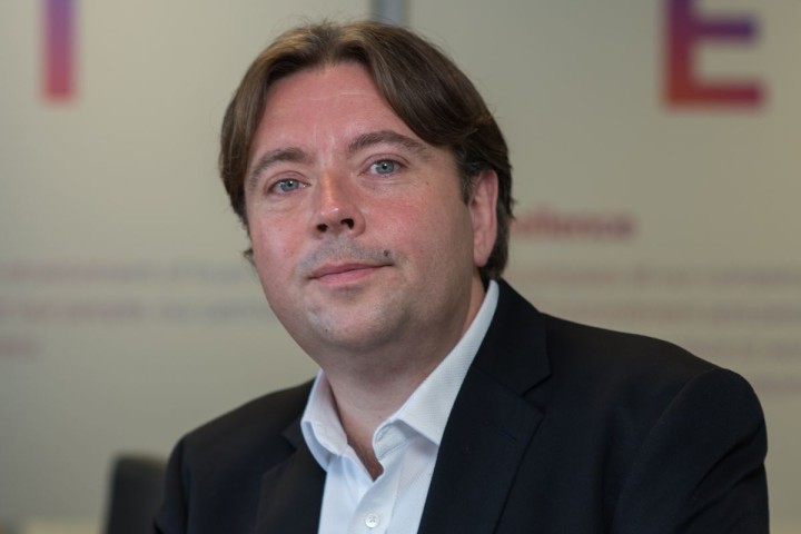 rob-davies-suresite-group.jpg