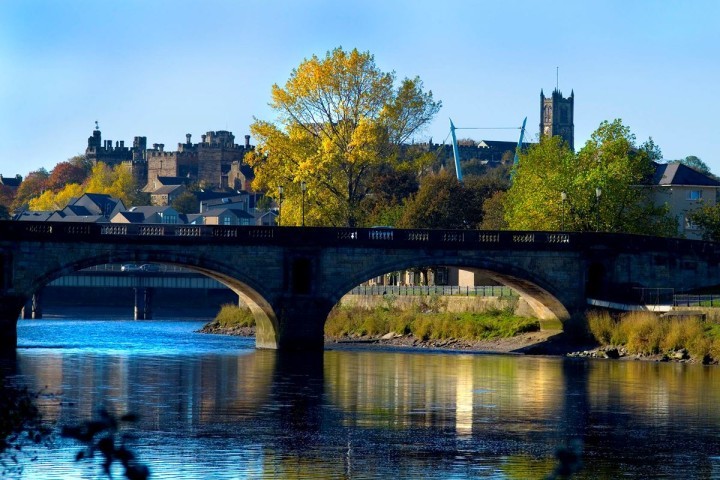 tourism-lead-the-river-lune-looking-towards-lancaster-castle.jpg