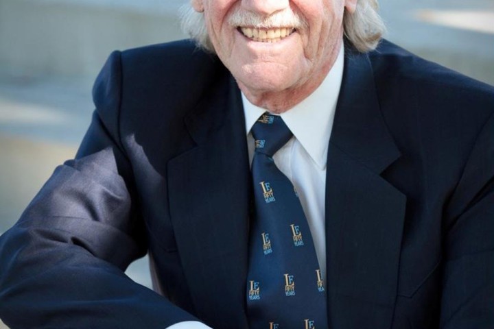 professor-vernon-smith.jpg