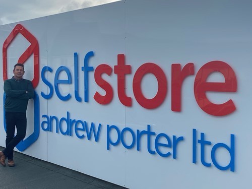 manager-of-andrew-porter-kendal-self-store-stephen-gregson.jpg