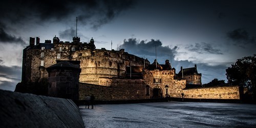 edinburgh-castle-grounds-maintenance-services-scotland-glendale.jpg