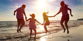 how-flexible-work-can-lead-to-more-time-with-family-353x177.jpg