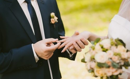 weddingpic-lbv-500x305.jpg
