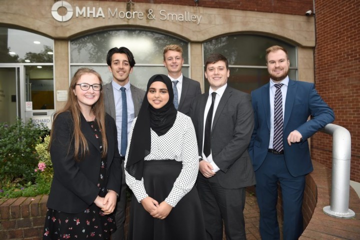 anna-berry-ryan-lenwey-haleemah-mohammed-george-huyton-joshua-booth-hugh-austin-1000x666.jpg