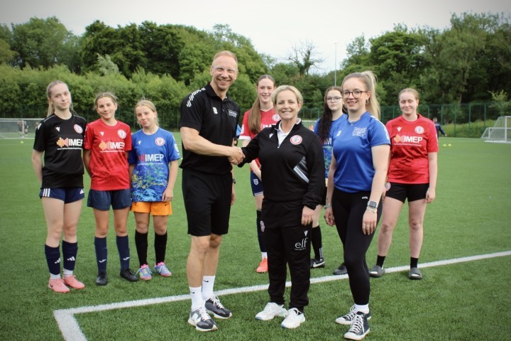 Accrington Stanley Women and Accrington & Rossendale College.jpeg.jpg