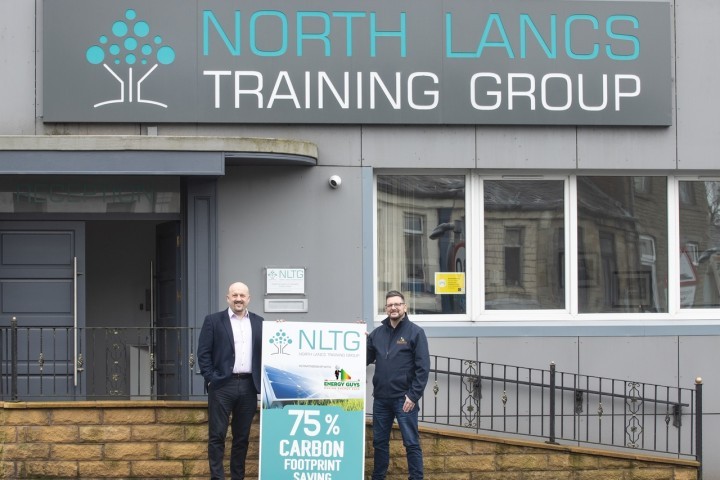 FROM L TO R MANAGING DIRECTOR OF NLTG GARETH LINDSAY AND MANAGING DIRECTOR OF THE ENERGY GUYS JOEL TETLOW.jpg.jpg