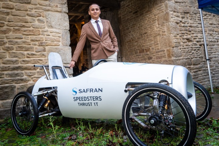 LUKMAN PATEL CHIEF EXECUTIVE OF BURNLEY COUNCIL WITH SAFRANS SOAPBOX press.JPG.jpg