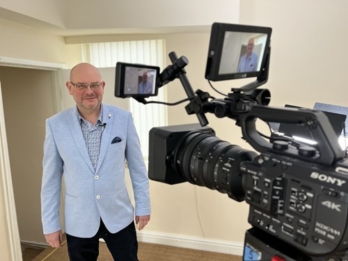 paul-sutton-sales-director-at-property-shop-appeared-on-homes-under-the-hammer-to-value-a-property-in-accrington.jpg