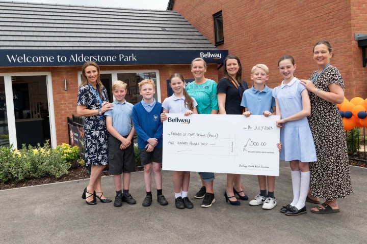 Bellway sales advisor Lauren with pupils Seb, Noah, Howard, Bella and Caitlyn, and members of staff.jpg.jpg