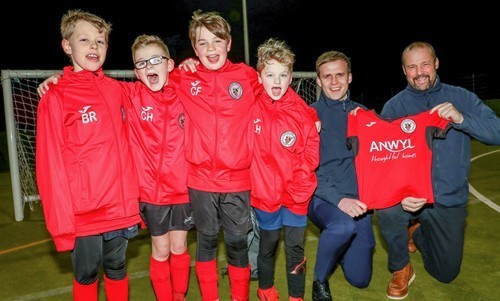 l-to-r-ben-robertshaw-10-charlie-hesketh-10-charlie-fletcher-10-and-leighton-mark-hehir-9-with-matthew-gould-tony-diprose.jpg