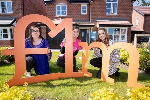 ltor-jeannie-mosedale-jo-moss-from-cruk-and-hayley-ward-smaller-file-size.jpg