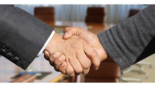 business-handshake-dte-business-advisers.jpg
