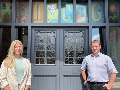 rebecca-oliver-and-simon-mynott.jpg