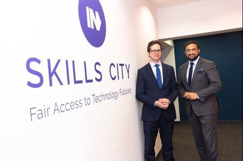 l-r-skills-minister-alex-burghart-and-mo-isap-ceo-of-in4-group.jpeg