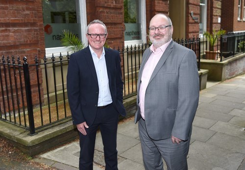 l-r-simon-ainsworth-with-gary-alman.jpg