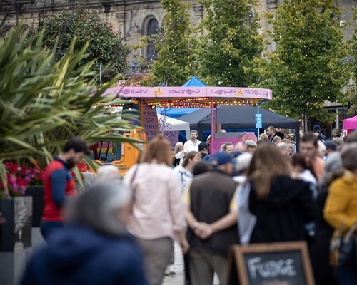 burnley-artisan-market-crowds.jpg