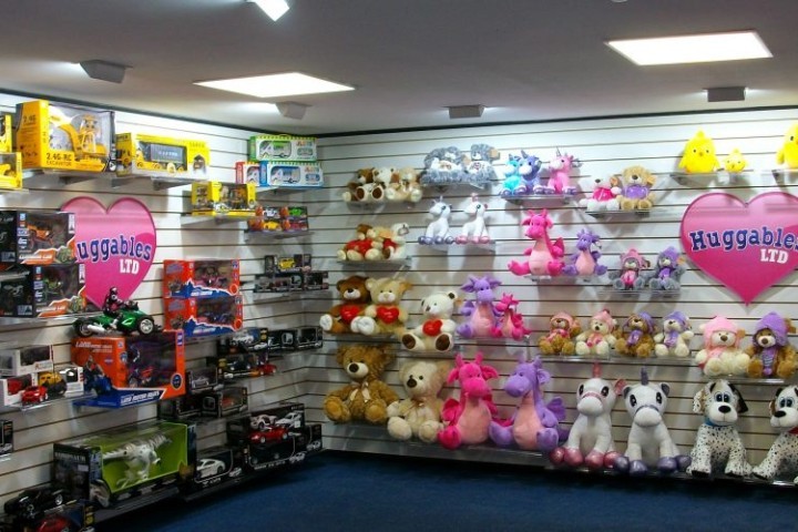 huggables-thornton-showroom-1000x500.jpg
