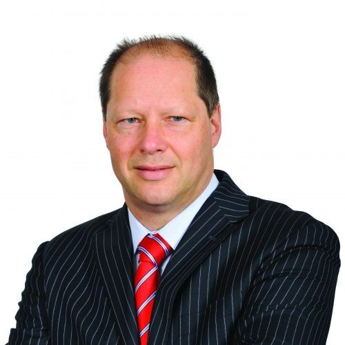 ian-latham-head-and-shoulders-hr-500x500.jpg