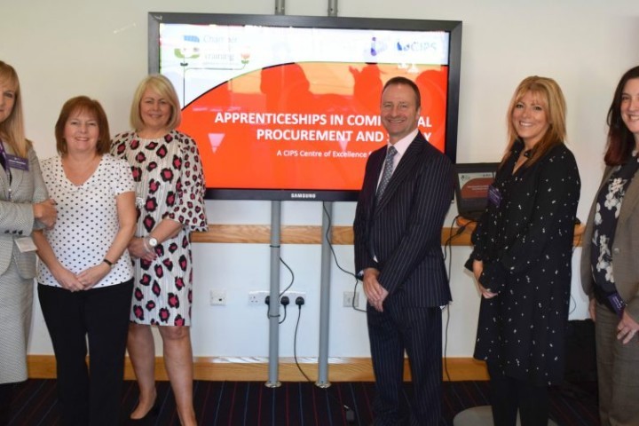 procurement-and-supply-apprenticeship-1000x501.jpg