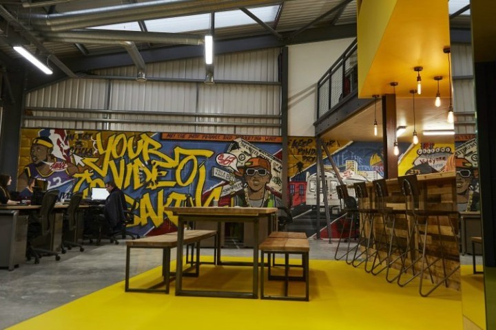 viddyoze-new-office-1000x501.jpg