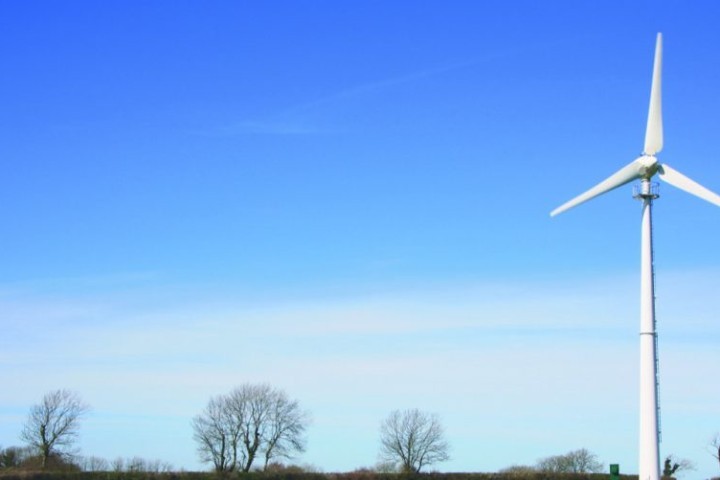 vincents-solicitors-arena-capital-wind-turbine-1000x501.jpg