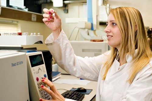 chemical-researchers-at-lancaster-university.jpg